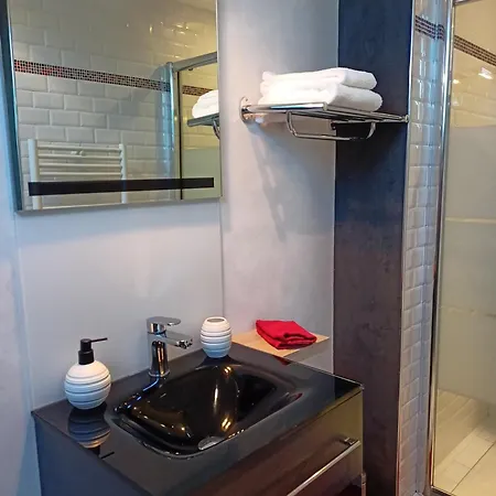 Les Angevines Apartment